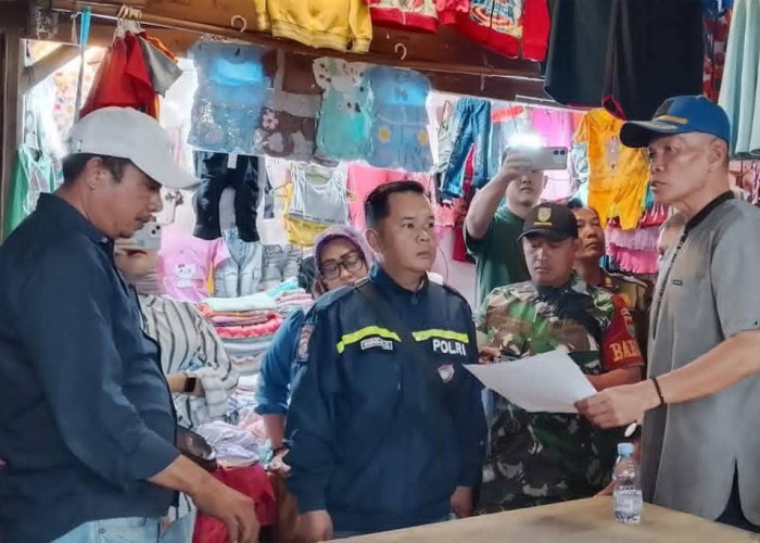 Kosong dan Tak Bayar Retribusi, 23 Awning Pasar Panorama Disita