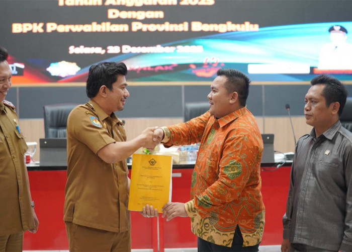 Bupati Arie Tekankan OPD Segera Tindak Lanjuti Rekomendasi BPK