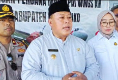 Bupati Mukomuko Larang Pegawainya Merokok di Kantor