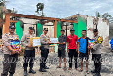 Polsek Ketahun Salurkan Bansos Korban Kebakaran di Desa Melati Harjo