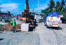 Pemasangan Box Culvert, Lalu Lintas Jalinbar Kota Bani Tersendat