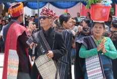 Mandok Hata, Memupuk Keindahan Tahun Baru ala Suku Batak