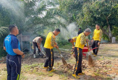 Kapolsek Ketahun dan Personil Laksanakan Kegiatan Jumat Bersih