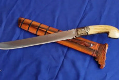 Mengenal Kujang dan Bedog, Senjata Tradisional Sunda Nan Meleganda