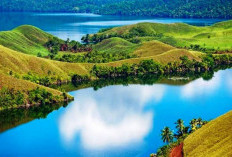 Keindahan Alam Danau Sentani yang Diselimuti Kepercayaan Mistis
