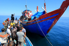 91 Imigran Rohingya Direlokasi ke Penampungan Sementara di Aceh Timur