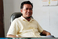 Mulai dari Air Manjunto, Pemkab Mukomuko Genjot Pembangunan Hotmix Jalan