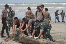 Karya Bakti Korem 041/Gamas, Aksi Nyata TNI Jaga Kebersihan Lingkugan