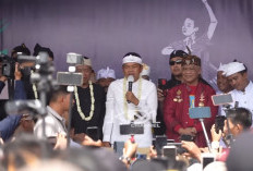 Sisi Gelap Popularitas KDM Gubernur Jawa Barat 2025