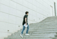 Menjadi Pertanda yang Perlu Diwaspadai, Ini Makna dari Mimpi Naik Turun Tangga