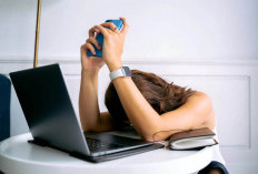 Jangan Coba-Coba! 5 Kebiasaan Digital Ini Diam-Diam Merusak Otakmu