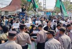 Aksi HMI, Kecam Upaya Pembatalan Keputusan MK