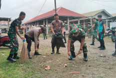 TNI-Polri Gotong Royong Bersihkan Pasar Koto Jaya Mukomuko