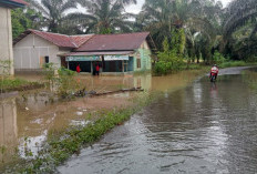 Banjir Rendam Permukiman Warga Desa Air Sebayur, 70 KK Terdampak