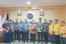 Bupati Choirul Huda Tandatangani Hibah Lahan Bandara untuk Jalan Nasional