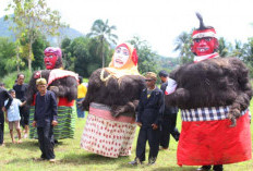 Melihat Lebih Jauh Sejarah Kesenian Badawang Khas Jawa Barat