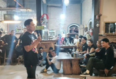 Perkaya Literasi Lewat Panggung Stand Up Comedy