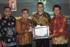 Raih UHC Award 2024, Rohidin: Pastikan Akses Kesehatan untuk Semua