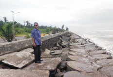 Hingga 13 November, Gelombang Laut Mukomuko Diperkirakan Capai 4 Meter