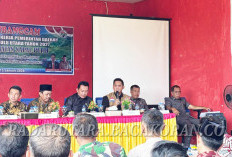 Febri Yurdiman Pastikan Seragam Gratis dari Bupati Kembali Digulirkan