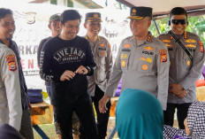 Menembus Medan Berlumpur, Kapolda Sambangi Daerah Terpencil di Bengkulu Utara