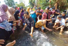 Menyelisik Tabir Sakral di Makam Eyang Batara Turus Bawa, Upacara Siraman dan Ngalungsur Geni di Garut