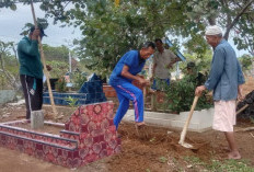 Sempat Diamuk Massa, ODGJ Tanpa Identitas Dimakamkan di TPU Desa Agung Jaya