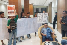 Unjuk Rasa Ditengah Diskusi Publik, PT. ESDMu Diminta Angkat Kaki dari Bengkulu