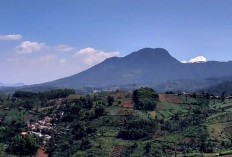 Pencuri Waktu hingga Pasar Gaib, Ini 7 Mitos Gunung Manglayang di Jawa Barat