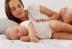 Para Ibu-ibu Wajib Tau,Begini Tips Membangunkan Si Bayi Saat Tidur Dengan Lembut 