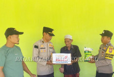Polsek Ulok Kupai Tebar Paket Sembako, Wujud Kepedulian Jelang HUT Bhayangkara ke-79