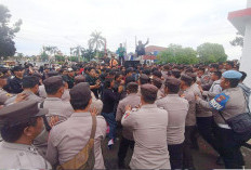 Puluhan Massa Gelar Aksi, Ini 5 Poin Tuntutannya