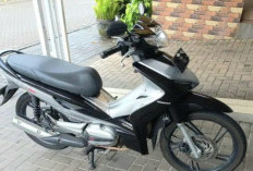 Kilas Balik Honda Revo AT Matik: Motor Bebek Lesu Penjualan vs Skutik Murni