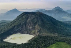 Misteri Sunyi di Balik Kawah Putih, 6 Mitos yang Ada di Gunung Patuha