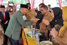 HUT ke 43 Tahun, Wabup dan Asisten I Setdakab BU Apresiasi Pemdes Giri Mulya