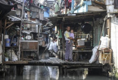 Menguak Kemiskinan Struktural di Indonesia: Penyebab dan Solusi yang Diperlukan