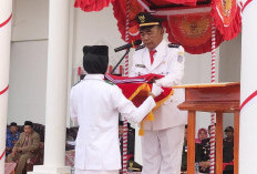 Perdana, Upacara Pengibaran Bendera HUT RI di Halaman Kantor Camat Ketahun