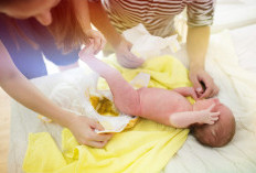 Ini Dia Warna BAB Bayi  Baru Lahir Sehat Yang Perlu Diketahui 