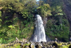 Tak Sekadar Air Terjun, Ini Misteri hingga Cerita Tua di Balik Eksotik Curug Cibeureum Sukabumi
