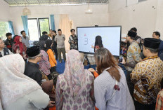 Kemendikdasmen Perkuat Pendidikan Nonformal lewat Papan Interaktif Digital