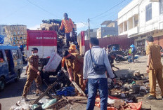 PKL dan Bangunan Langgar GSB di Pasar Panorama Ditertibkan