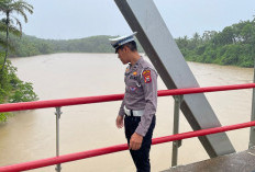 Waspada Banjir, Pantau Debit Air Sungai. Begini Pesan Kapolsek Ketahun..