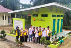 Ciptakan Lingkungan Sehat, Pemkab Mukomuko Bangun MCK di Pondok Pesantren