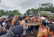 Blokade Tuntut Kejelasan Status Eks Jalinbar