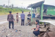 Dihantam Gelombang Tinggi, Tanggul Pantai Abrasi dan Kios Warga Rusak