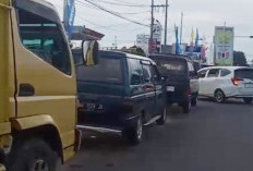 Dinilai Ganggu Kelancaran Lalu Lintas, Antrian Kendaraan di SPBU Dikeluhkan Warga