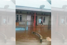  Puluhan Rumah Warga di Kota Mukomuko Terendam Banjir. Begini Kondisinya...