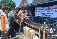 Perhutani dan BPBD Pati Salurkan Bantuan Air Bersih untuk Desa Terdampak Kekeringan