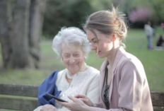 Bukan Sekadar Bunga Tidur, Ini Makna Mendalam Mimpi Bertemu Nenek yang Sudah Meninggal