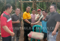 Gotong Royong Perbaiki Rumah Korban Kebakaran di Air Sebayur